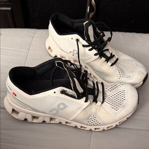 On Running Men's Black and White Athletic Shoes